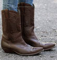 Jahrhundert ihre hohen stiefel nach mexiko brachten. Cowboystiefel Erinnerst Du Dich Cowboystiefel 80er Mannermode Cowboy
