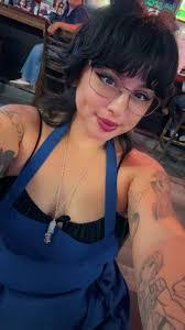 Stephanie Demelo's Instagram, Twitter & Facebook