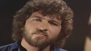 Legendary Country Singer Mac Davis Has Passed Away