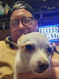 Liker of many weird things. Love my family, dogs, and 🍺 🍻 Beers. Drinks a  lot and says "Woooo-Whooo" a lot!!! Size 11.5 shoes Cheers and Dilly Dilly  Mates