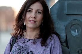 It's picture perfect as Cathy follows in dad's footsteps