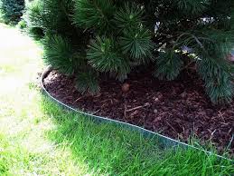 Rasenkante beeteinfassung beetumrandung rasenabgrenzung metall 118 x 20 cm beschreibung: Rasenkanten Metall Metallrasenkanten Kaufen Bei Metallmoebel24