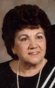 Effie Griffith's Instagram, Twitter & Facebook