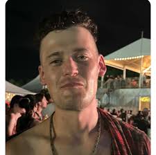 Does anyone play disc golf at Moulton course?