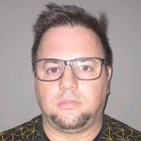 60+ perfiles de «Pollini»