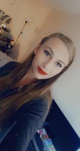 Awww...the girls ❤️...tolerating us!