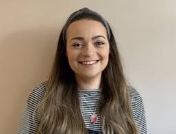 Hannah Helm's Instagram, Twitter & Facebook