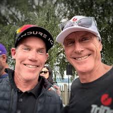 fbf Nov/Dec 1990 issue of US Triathlete. When there were only 6 Ironman  events in the world! Winning one brought you legendary status. Photo 1, Ray  Browning and @scotttinley midway through the