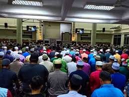 Tidak terasa hari raya idul fitri sudah semakin dekat dalam hitungan hari. Lebih 600 Jemaah Tunai Solat Subuh Setiap Hari