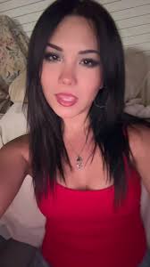 Perfect Confidence: Uniqueness in Self-Expression