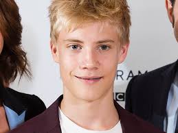 The Dark Tower' Star Tom Taylor Needs Sequels to Make Movie Star Money