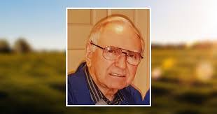 Linda Robey's Instagram, Twitter & Facebook