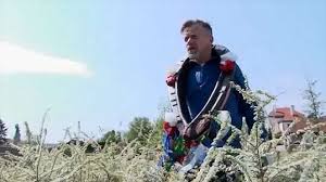 Oba za sebou mají jedno nevydařené manželství, přesto se rozhodli na lásku nezanevřít. Jiri Langmajer A Adela Gondikova Chystaji Svatbu Vime Podrobnosti Televizeseznam Cz