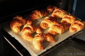 Croissants Facon Boulangerie Recette Recette Croissant Recette Recettes De Cuisine