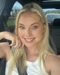 A Jam Packed, Bloody Beautiful 2024! Cheers 🥂 💫