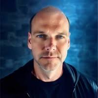 2700+ "Chris D." profiles