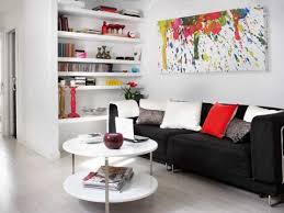 El desafío era proporcionar un espacio de 23m2 con un dormitorio, un baño, un vestidor y un lugar de trabajo. Decoracion De Departamentos Pequenos 40 Metros De Estilo