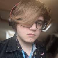 Daniel Gracey's Instagram, Twitter & Facebook