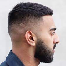Whether that makes you feel better about sometimes being called chubby just because you have a round face or not, today we'll be focusing in on round faces, and showing you how to choose the right cut for someone who. 65 Best Short Haircuts For Round Faces Be Yourself 2021