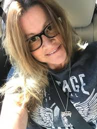 Hi everyone! My name is Angie. Born and raised in Brentwood, TN . I'm new  to this group so I figured I would introduce myself!