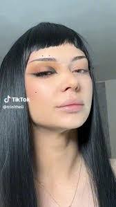 Leila Gutierrez's Instagram, Twitter & Facebook