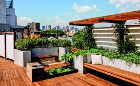 This video by greenroofs.com shows how a green wall was created on a rooftop garden to provide beautiful greenery and privacy Building A Rooftop Garden Sufi Garden East