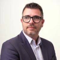 70+ perfiles de «Generoso»