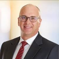 Steve Renner's Instagram, Twitter & Facebook