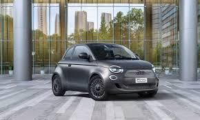 Il pilota quindi può scegliere se guidare o far condurre l'auto dal computer. Auto Elettriche 2021 Modelli In Commercio E In Uscita In Italia Prezzi E Autonomia Hdmotori It