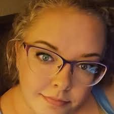 Rylie Collins's Instagram, Twitter & Facebook