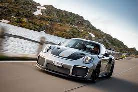 Porsche 911 gt2 rs vs ferrari 488 pista. Porsche 911 Gt2 Rs Machtwort Gesprochen Machtwort Ge Sprochen