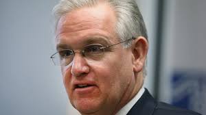 Nixon OKs Missouri growler bill, vetoes drink orders via app