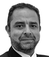 من هو عمرو أمين؟