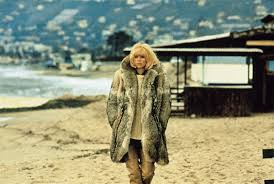 Posted on november 11, 2018 posted in 1938, french tagged 1960s style, femme fatale, mireille darc, mireille darc sexy, mireille darc young, vintage swimsuit by hillard elkins. Ascendance Fashion On Twitter With Catherine Deneuve Alain Delon Smoking In Mini Skirt In Furs And Modelling For Yves St Laurent Vintagefashion 1970s Style Bornthisday May 15 1938 In Toulon