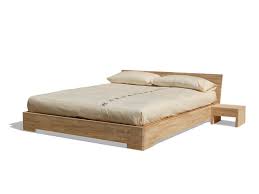 Il letto matrimoniale in legno è un must, una tipologia senza tempo, sempre di tendenza e che non passa mai di moda. Letto Contenitore Matrimoniale In Legno Boxup By Cinius
