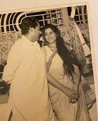 By 1960, madhubala's condition had deteriorated. Madhubala And Kishore Kumar In 1966 Old Film Stars Old Bollywood Movies Bollywood Pictures