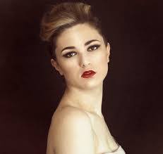 Jodi Forbes's Instagram, Twitter & Facebook