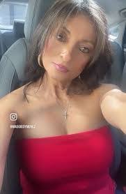 April Severson's Instagram, Twitter & Facebook