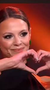 Gracias a nuestra @natuskii por gritar #ARGENTINA ante el mundo y darlo  todo hasta llegar a las Semis del #muller , #missuniverselatina 🇦🇷 ❤️ así  vivió sus últimas galas: