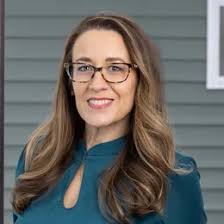 Robyn A Long, Associate Broker In Charge/Owner