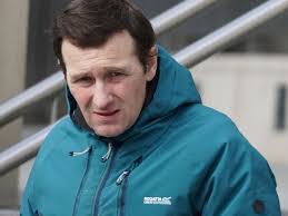 Keith Bono's Instagram, Twitter & Facebook