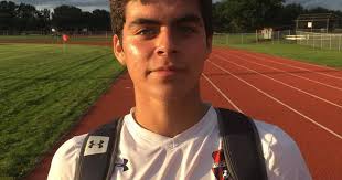 Boys Soccer: Sophomore Daniel Avila, Oswego finally finish against  Yorkville