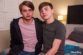 Love Jack Philips and Paxton Ward | 8TeenBoy | GayMobile.fr