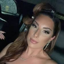 Christina Plummer's Instagram, Twitter & Facebook