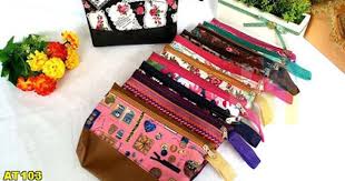 Dompet Make Up Travel Bag Cantik Kanvas Dan Vinyl Souvenir Pernikahan Dompet Vinyl Kanvas