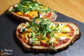 Une Petite Idee Rapide Pour Le Diner De Ce Soir Que Vous Pourrez Meme Mettre En Oeuvre Avec Les Enfants Cet Apres Recette Coulis De Tomate Bruschetta Recette