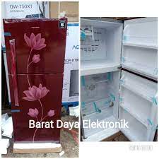 Fitur yang ditawarkannya juga terbilang lumayan, dimana telah rak kaca glamour yang mampu menahan berat hingga 100 kg. Kulkas Polytron Belleza Kulkas Pintu 2 Prb 219 Kulkas 2 Pintu No Frost Tanpa Bunga Es Shopee Indonesia