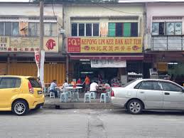 Fatty bak kut teh is located right after scott garden, a popular district filled with enough bars and pubs to make even the most ardent of drinkers go crazy with glee. Kepong Lim Kee Bak Kut Teh Chinese Bak Kut Teh Restaurant In Kepong Klang Valley Openrice Malaysia