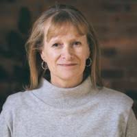 1400+ "Lesley" profiles