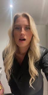 Josephine Simone's Instagram, Twitter & Facebook